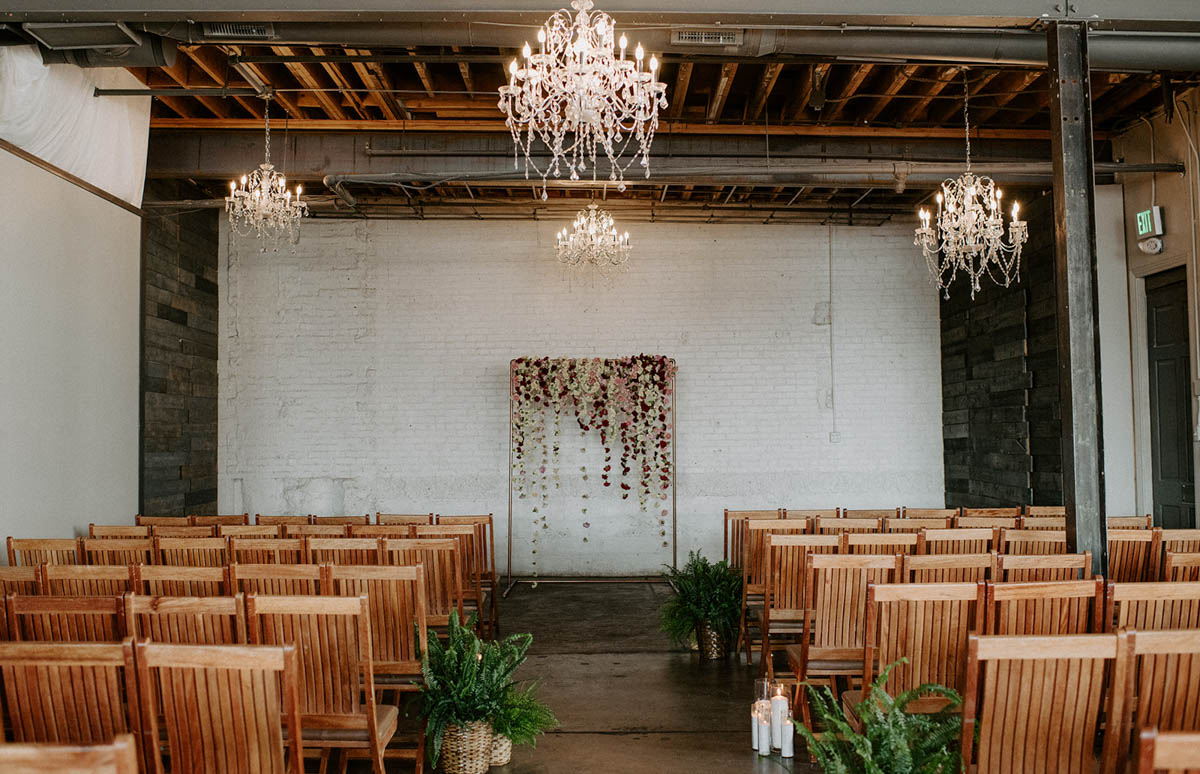 Moss Denver is one of the best Colorado wedding venues. The inside is a blank canvas and the ceremony space is unique for each couple.