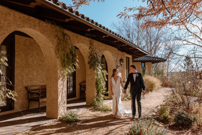 30 Of The Best Colorado Wedding Venues Claire Hunt Photography   Villa Parker Wedding Best Colorado Wedding Venue 2 1 800x533 